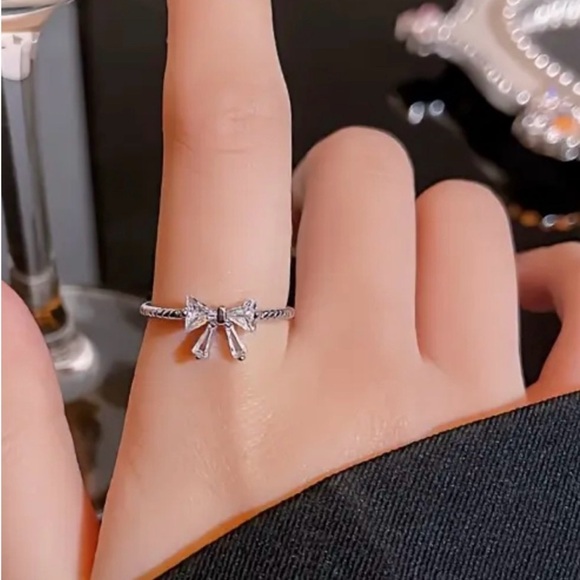 Adjustable Silver Bow Ring - Picture 2 of 2